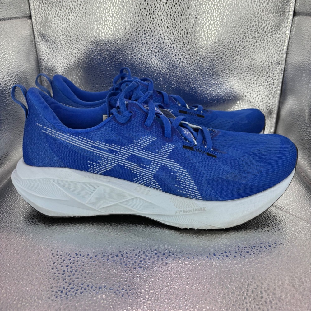 ASICS Novablast 4 Blue White Running Shoes Mens 10 1011B974 FF Blast Max